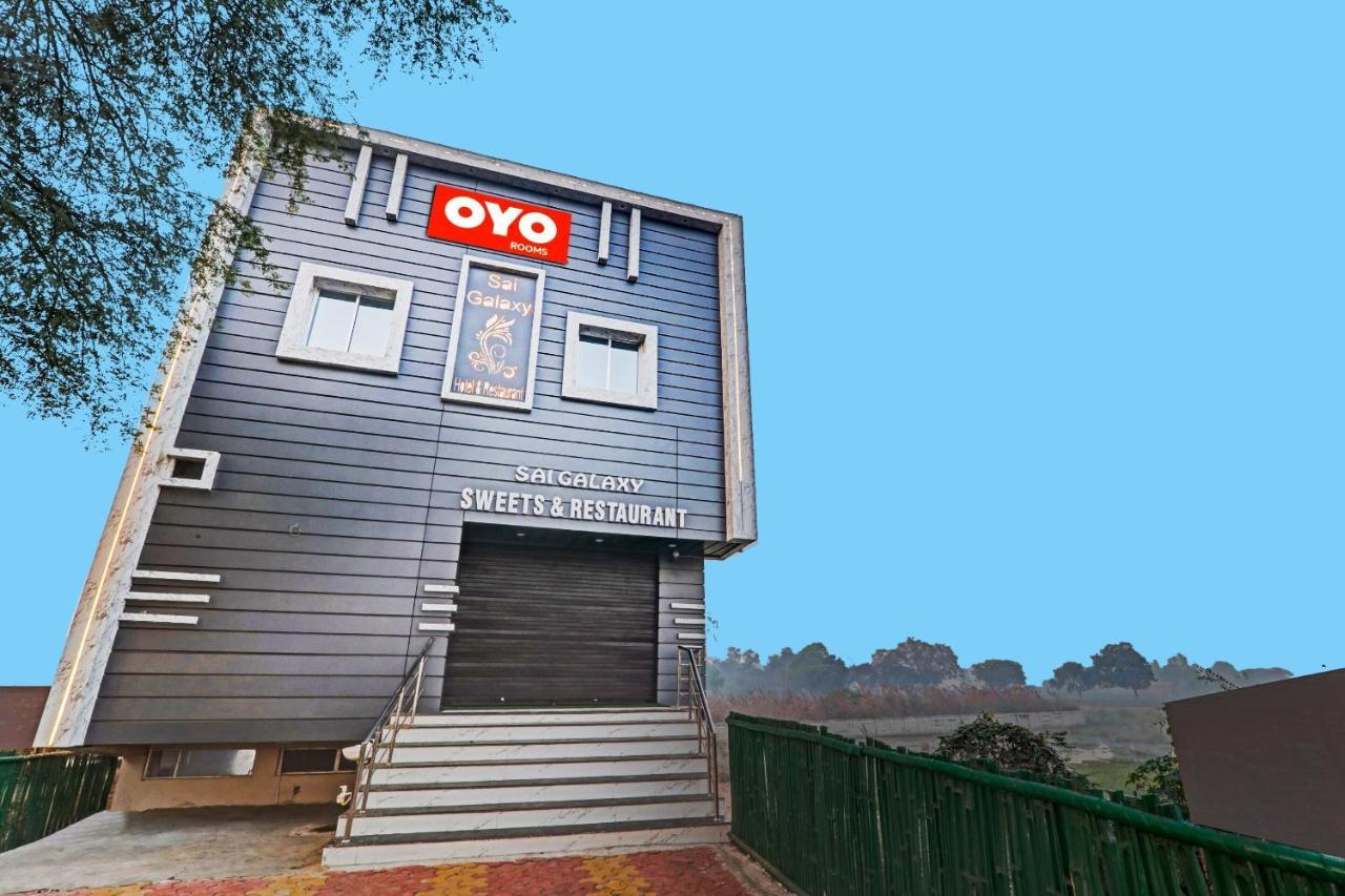 Hotel O Sai Galaxy Hotel & Restaurant Kanpur Bagian luar foto